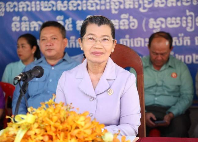 សម្តេច ម៉ែន សំអន ជួបសំណេះសំណាលជាមួយ សមាជិក សមាជិកានៃអង្គបោះឆ្នោតព្រឹទ្ធសភាអាណត្តិទី ៥ នៅស្រុកស្វាយជ្រំ ខេត្តស្វាយរៀង