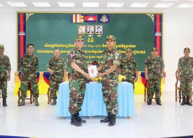 មេបញ្ជាការតំបន់ប្រតិបត្តិការសឹករងកំពត យោធភូមិភាគទី៣ បើកវគ្គហ្វឹកហ្វឺនរៀនសូត្រ ពង្រីកការកសាងពង្រឹងសមត្ថភាពឲ្យល្អប្រសើរ